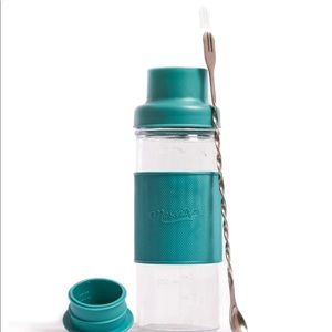 Masontops Mason jar cocktail shaker kit